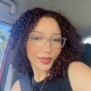 Meet your Posher, Ciara